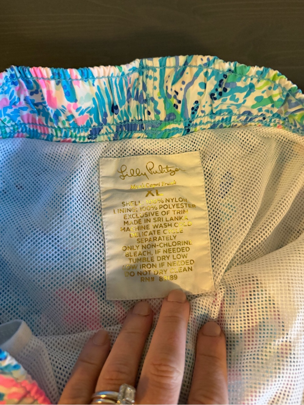 Lilly Pulitzer Men’s Blue & Pink Capri Trunk Swim Shorts - Picture 4 of 7